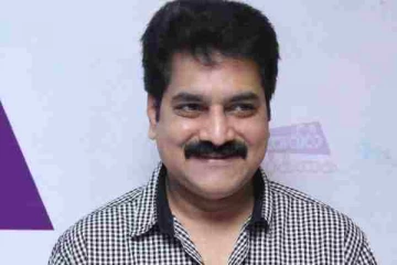 90களில் கலக்கிய பிரபல தொகுப்பாளர் விஜய் ஆதிராஜை நியாபகம் இருக்கா?... இப்போது என்ன செய்யப்போகிறார் தெரியுமா