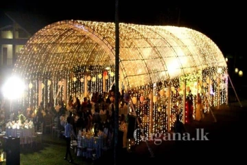 අම්මපා මෙහෙමත් හේතුවකටනේ දෙයියනේ මගුලක් නවත්තලා තියෙන්නේ..