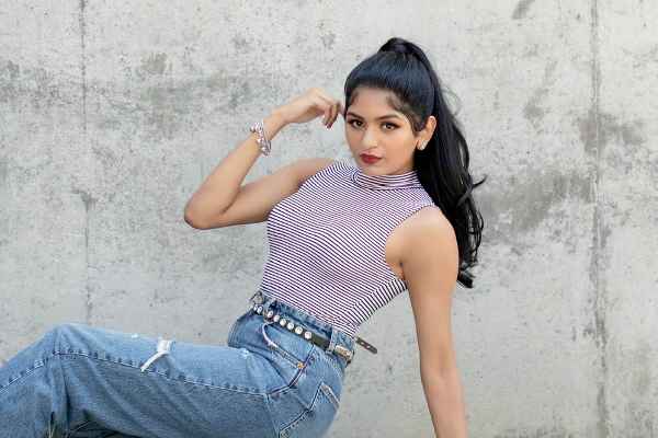 ஜாதி பார்த்து உசார் செய்த சிவகார்த்திகேயன்.. சங்கர் மகளை வலையில் சிக்க வைக்க இதுதான் காரணம்.. | Payilvan Slams Sivakarthikeyan For Starring Aditi