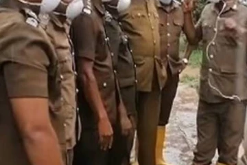 புறக்கோட்டை அரிசி விற்பனை கடைகளுக்குள் நுழைந்த நுகர்வோர் அதிகார சபையினர்!