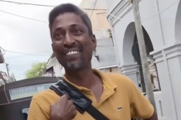 රුසියානු සංචාරකයින් පුදුමයට පත්කළ ශ්‍රී ලාංකිකයා -අන්තර්ජාලය කැළඹූ විශේෂ වීඩියෝවක්