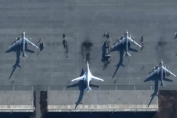 ரஷ்ய விமானத் தளத்தில் தாக்குதல் நடத்திய உக்ரைன்