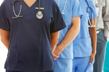 மருத்துவமனையில் மத வழிபாடு... கனேடிய செவிலியருக்கு ஏற்பட்ட நிலை