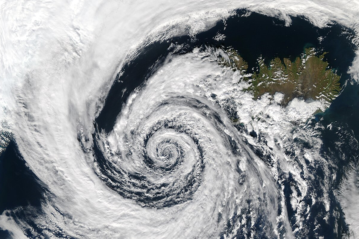 இலங்கைக்கு அருகில் தாழமுக்கம் உருவாகும் சாத்தியம்; மக்களே அவதானம்! | Possibility Low Pressure Forming Near Sri Lanka