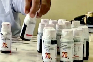 இருமல் மருந்தால் 20 குழந்தைகள் உயிரிழப்பு - பின்னணியில் தமிழ்நாட்டு நிறுவனம்