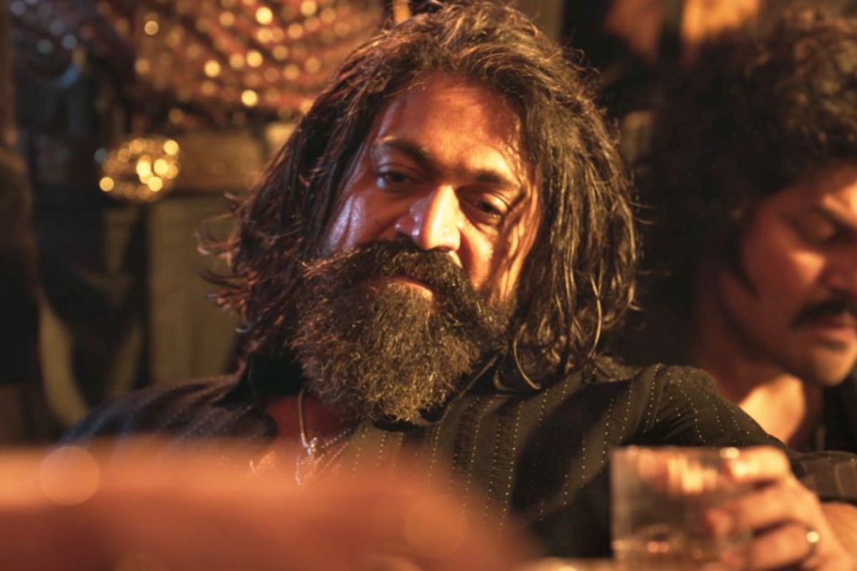 600 கோடி ரூபாய் பட்ஜெட்டில் உருவான படத்தை வாங்கிய ஜீ தமிழ்.. TRP எகிறப்போகுது.. | Zee Tamil Grabbed Yash Toxic Satellite Rights 600 கோடி ரூபாய் பட்ஜெட்டில் உருவான படத்தை வாங்கிய ஜீ தமிழ்.. TRP எகிறப்போகுது.. | Zee Tamil Grabbed Yash Toxic Satellite Rights