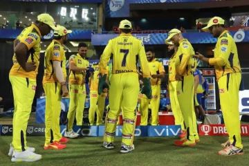 இன்ஸ்டாகிராமில் 8 மில்லியன் பாலோவர்ஸ்களை தட்டித்துாக்கிய  சென்னை சூப்பர் கிங்ஸ்