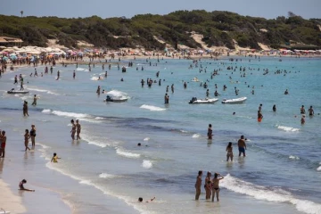 பிரித்தானிய சுற்றுலாப்பயணிகளை அவமதிக்கும் விதத்தில் கட்டுப்பாடுகள் விதித்துள்ள நாடு