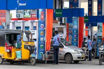 ඉන්ධන ලබාදීම සම්බන්ධව අලුත්ම දැනුම්දීමක්..අද සිට වෙනදේ මෙන්න.