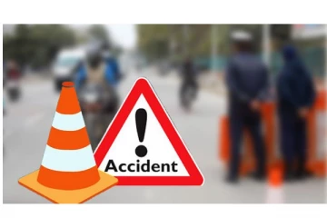 கார் லாரி மீது மோதி பயங்கர விபத்து - 5 இஸ்ரோ ஊழியர்கள் பலி - அதிர்ச்சி சம்பவம்