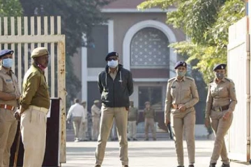 நாட்டையே  அதிரவைத்த  தொடர் குண்டுவெடிப்பு; 38 பேருக்கு தூக்கு தண்டனை