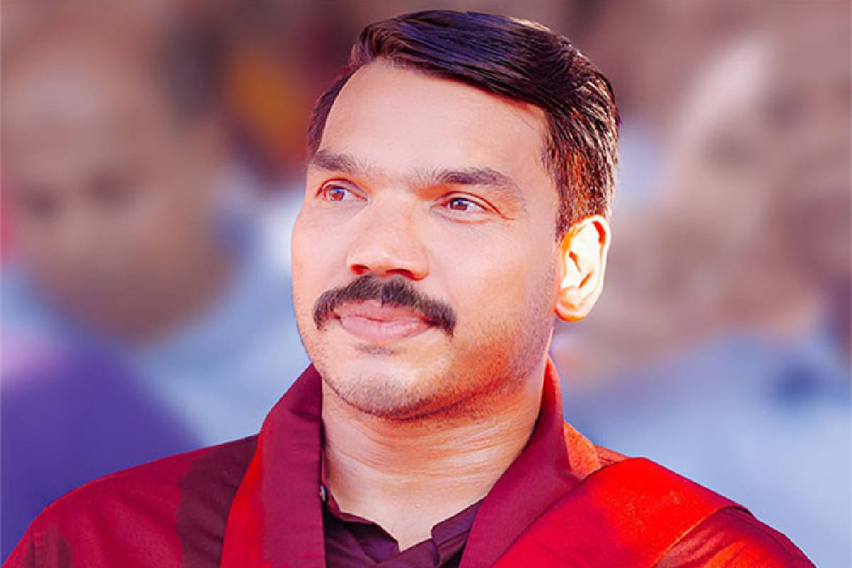 பிள்ளையானை சிறையில் சந்தித்தது இரகசியமல்ல..! நாமல் பதிலடி | Namal Accueses Npp பிள்ளையானை சிறையில் சந்தித்தது இரகசியமல்ல..! நாமல் பதிலடி | Namal Accueses Npp