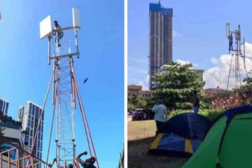 ගාලු මුවදොර ඉදිකල ඩයලොග් කුළුණ ඉවත් කරයි.