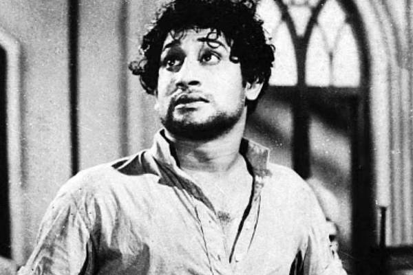 நடிகர் சிவாஜி கணேசனின் பராசக்தி பட படப்பிடிப்பு தள புகைப்படம்- முதன்முறையாக வெளியானது, இதோ