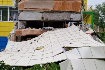 රුසියාවට අඩි 13ක් උස සුනාමි රළ කඩා වදී - ජපානයටත් අනතුරු ඇඟවෙයි