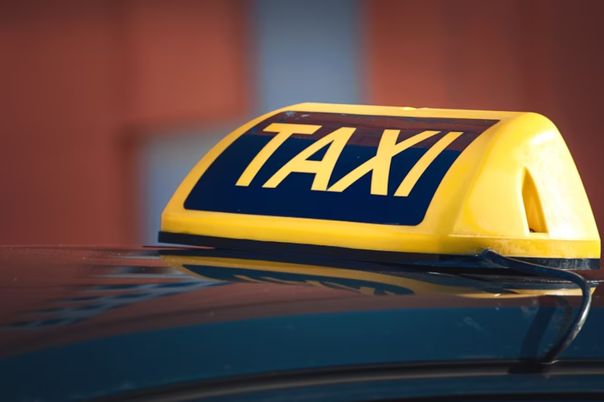 கனடாவில் தகாத செயலில் ஈடுபட்ட டாக்ஸி சாரதிக்கு எதிராக வழக்கு | Taxi Driver Charged With Sexual Assault