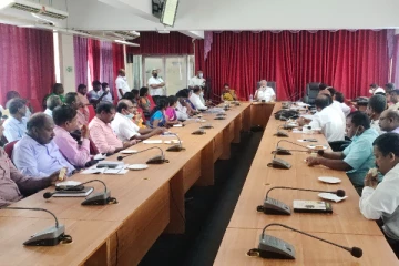 கிளிநொச்சியில் கல்வி சமூகம் எதிர்கொள்ளும் சவால்கள் தொடர்பில் விசேட ஆராய்வு(Photos)