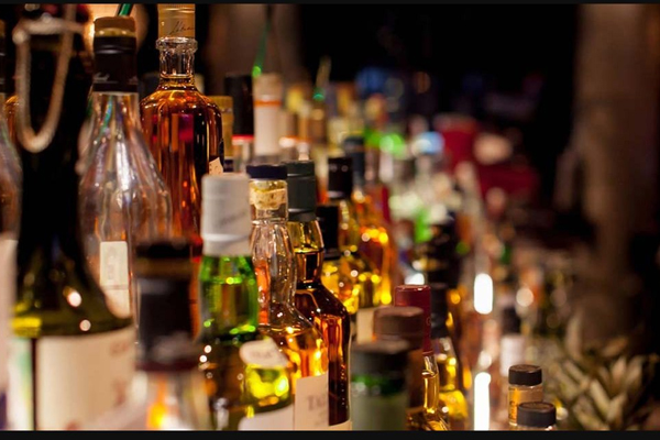 மது விற்பனை பாரியளவில் வீழ்ச்சி | Alcohol Sales Drop Massively
