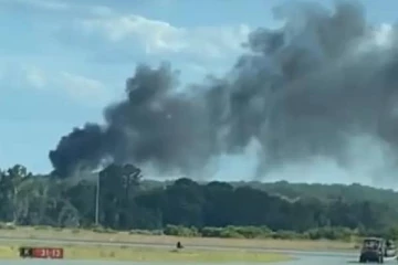 அமெரிக்காவில் தீயணைப்பு ஹெலிகாப்டர் தீப்பிடித்து எரிந்து 4 பேர் பலி