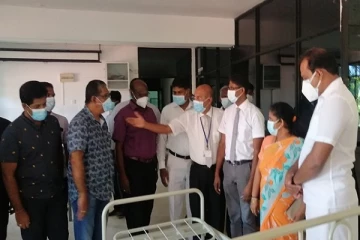 அவசர சிகிச்சைப்பிரிவிற்கு இராஜாங்க அமைச்சரால் கட்டில்கள்  கையளிப்பு