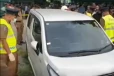 පොලිසියට දැනුවත් කරලා තියෙන්නෙත් පෙම්වතා.. ඊයේ තෙල්දෙණිය රත් කළ අබිරහසේ සුල මුල එළියට