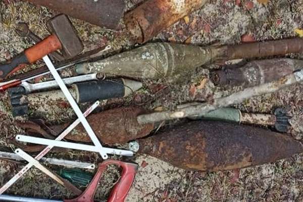 யாழில் வெடிகுண்டுகளுடன் இருவர் கைது | Two Arrested With Bombs In Jaffna
