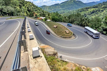 நெடுஞ்சாலை பேருந்துகளில் பயணிப்பதற்கு முற்கொடுப்பனவு அட்டை