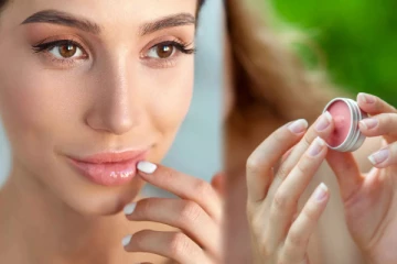 கருப்பான உதட்டை சிவப்பாக மாற்ற உதவும் இயற்கை லிப் பாம்: வீட்டிலேயே தயாரிக்கலாம்