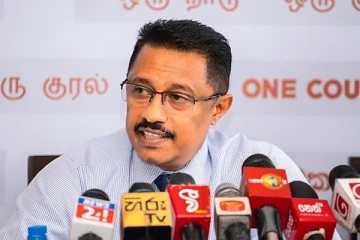 நிதியமைச்சின் செயலாளர் தவறிழைத்துள்ளதாக ஜனக ரத்நாயக்க குற்றச்சாட்டு