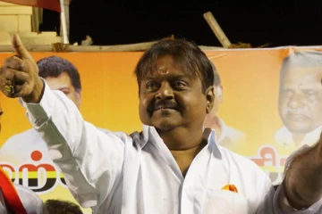 சிகிச்சை முடிந்து  வீடு திரும்பினார் விஜயகாந்த்!