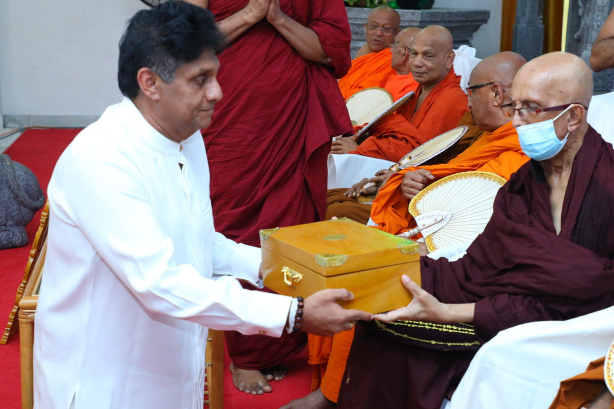 தேசிய பாதுகாப்பு இன்று பாரிய அச்சுறுத்தலில்..! மகிந்த - மைத்திரி முன்னிலையில் சஜித் | National Security Is Under Grave Threat Today