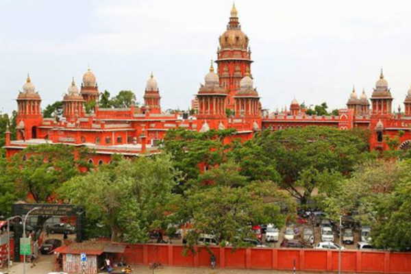 அதிமுக அலுவலக மோதல் குறித்து அறிக்கை தாக்கல் செய்ய காவல்துறைக்கு உயர்நீதிமன்றம் உத்தரவு | Aiadmk Office Attack Police Statement Order Court அதிமுக அலுவலக மோதல் குறித்து அறிக்கை தாக்கல் செய்ய காவல்துறைக்கு உயர்நீதிமன்றம் உத்தரவு | Aiadmk Office Attack Police Statement Order Court