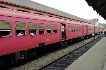 புகையிரதத்தில் மோதி ஒருவர் பரிதாப மரணம்