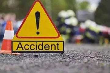 இரத்தினபுரியில் பேருந்துடன் லொறி மோதி விபத்து