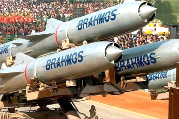 பாகிஸ்தான் ராணுவ தளங்களை தாக்கிய இந்திய விமானப்படை: BrahMos பயன்படுத்தப்பட்டிருக்க வாய்ப்பு