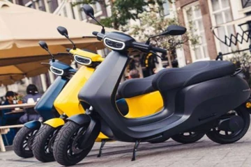 விற்பனையில் கலக்கும் ஓலா ஸ்கூட்டர்... மாத தவணை இவ்வளவு தானா? குவியும் இந்திய வாடிக்கையாளர்கள்!