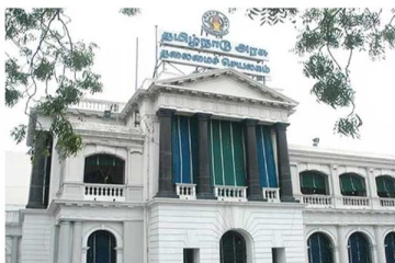 10 ஐ.ஏ.எஸ். அதிகாரிகள் அதிரடி இடமாற்றம் : தமிழக அரசு உத்தரவு