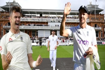 ஓய்வு பெறும் வேகப்புயல் : கௌரவித்த இங்கிலாந்து அணி : வைரலாகும் காணொளி