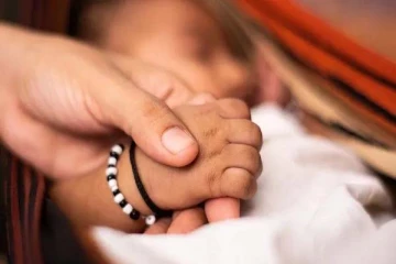 விளையாட அழைத்துச் செல்லப்பட்ட 9 மாத குழந்தை: கதற கதற நடந்த கொடுமை! உயிருக்கு போராடும் பரிதாபம்