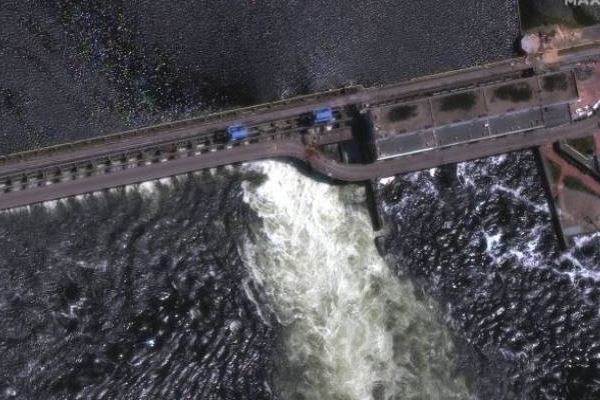 ககோவா அணை இடிந்ததில் 41 பேர் பரிதாபமாக உயிரிழப்பு! | Ukirane Kakhovka Dam Collapse 41 Peoples Died