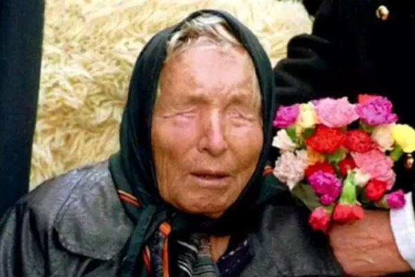 2026இல் பூமிக்கு வேற்றுகிரகவாசிகள்.. பாபா வங்காவின் கணிப்பு! | Aliens To Earth In 2026