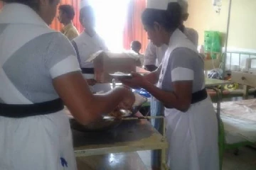 நாட்டில் வறுமையின் கொடுமையால் தாய் ஒருவரின் விபரீத செயல்!