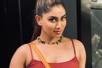 கொட்டும் மழையில் எல்லைமீறிய கவர்ச்சி வீடியோ வெளியிட்ட ஷிவானி நாராயணன்!