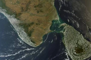 இலங்கை மற்றும் இந்தியாவுக்கிடையிலான பயணிகள் கப்பல் சேவை தொடர்பில் விடுக்கப்பட்டுள்ள கோரிக்கை