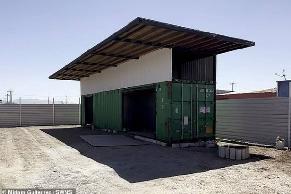 Mexican couple building shipping container home Mexican couple building shipping container home