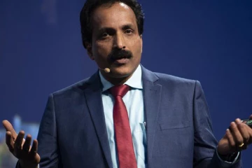 விண்வெளிக்கு பெண்களை அனுப்ப விரும்பும் இஸ்ரோ தலைவர்