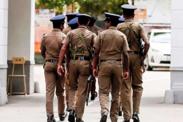 இப்படியும் நல்ல மனிதர்களா......! பொலிஸ் அதிகாரிகளின் நெகிழ்ச்சியான செயல்