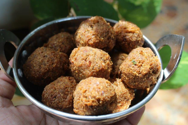 நாவூறும் சுவையில் சோயா கோலா உருண்டை.., எப்படி செய்வது? | Soya Kola Urundai In Tamil