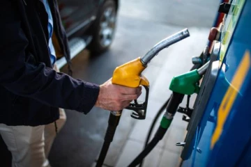 எரிபொருள் விலை தொடர்பில் உதய கம்மன்பில வெளியிட்ட முக்கிய தகவல்