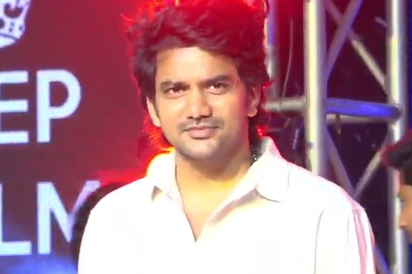 ஷூட்டிங் லேட்டாக வருகிறேனா.. சர்ச்சைக்கு மேடையில் பதிலடி கொடுத்த கவின் | Kavin Reply To Controversy Coming Late To Shooting